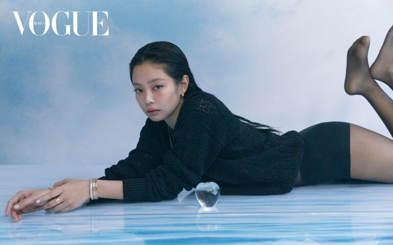 Jennie (BlackPink) còn táo bạo hơn nữa ảnh 1