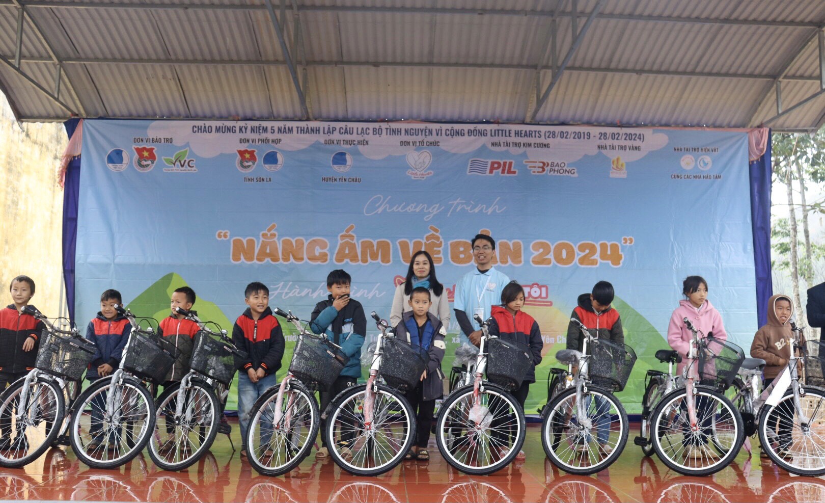 'Nắng ấm về bản 2024' ghé thăm điểm trường khó khăn tại Sơn La ảnh 3