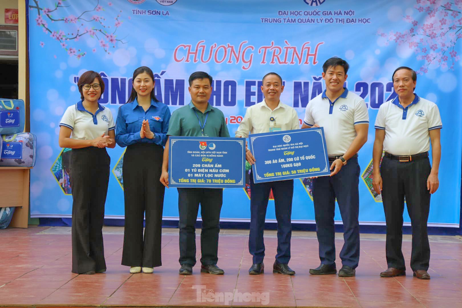 Tỉnh Đoàn Sơn La mang hơi ấm đến với học sinh vùng cao ảnh 6