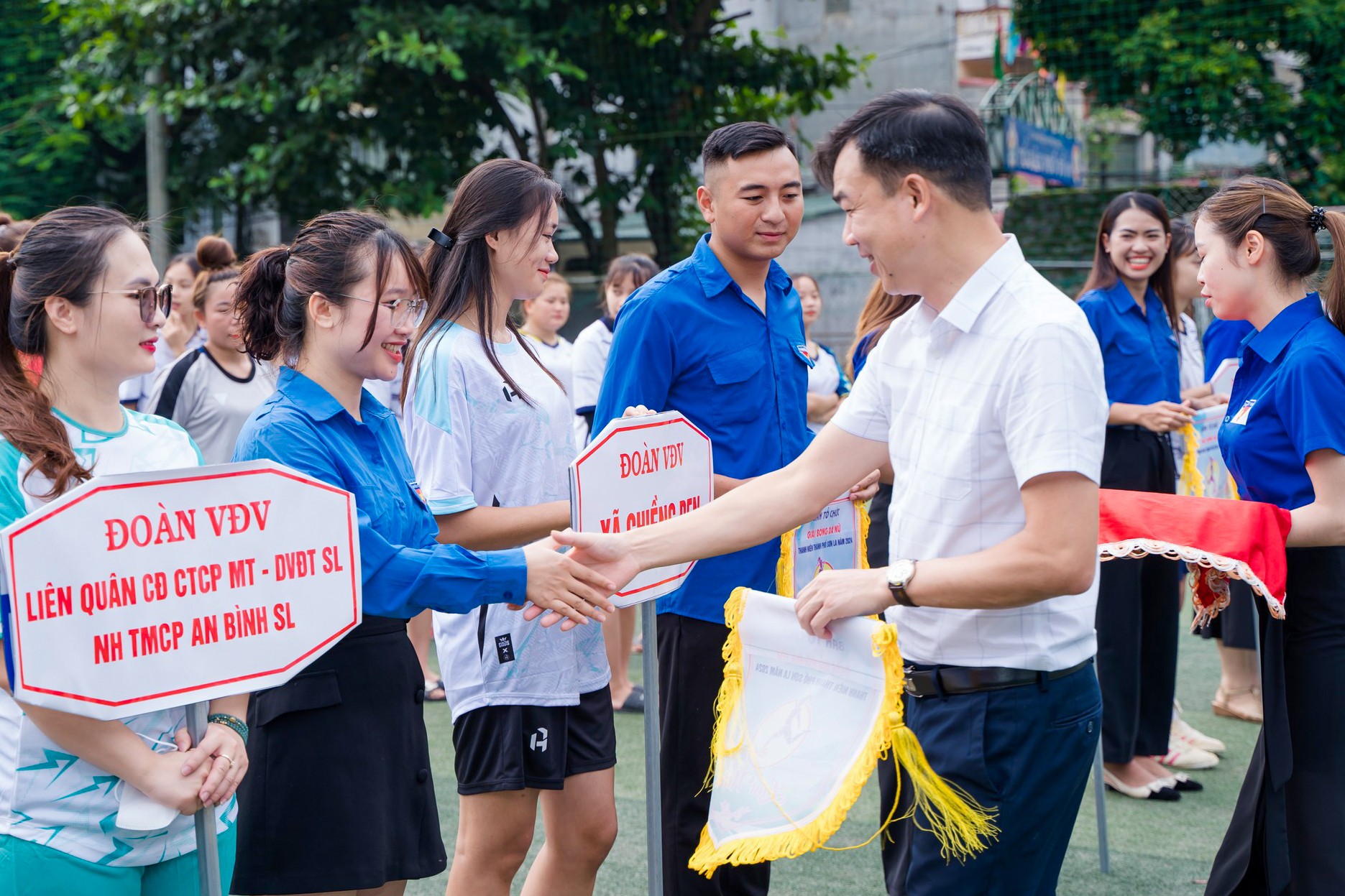 Sôi nổi giải bóng đá nữ thanh niên tại thành phố Sơn La ảnh 2