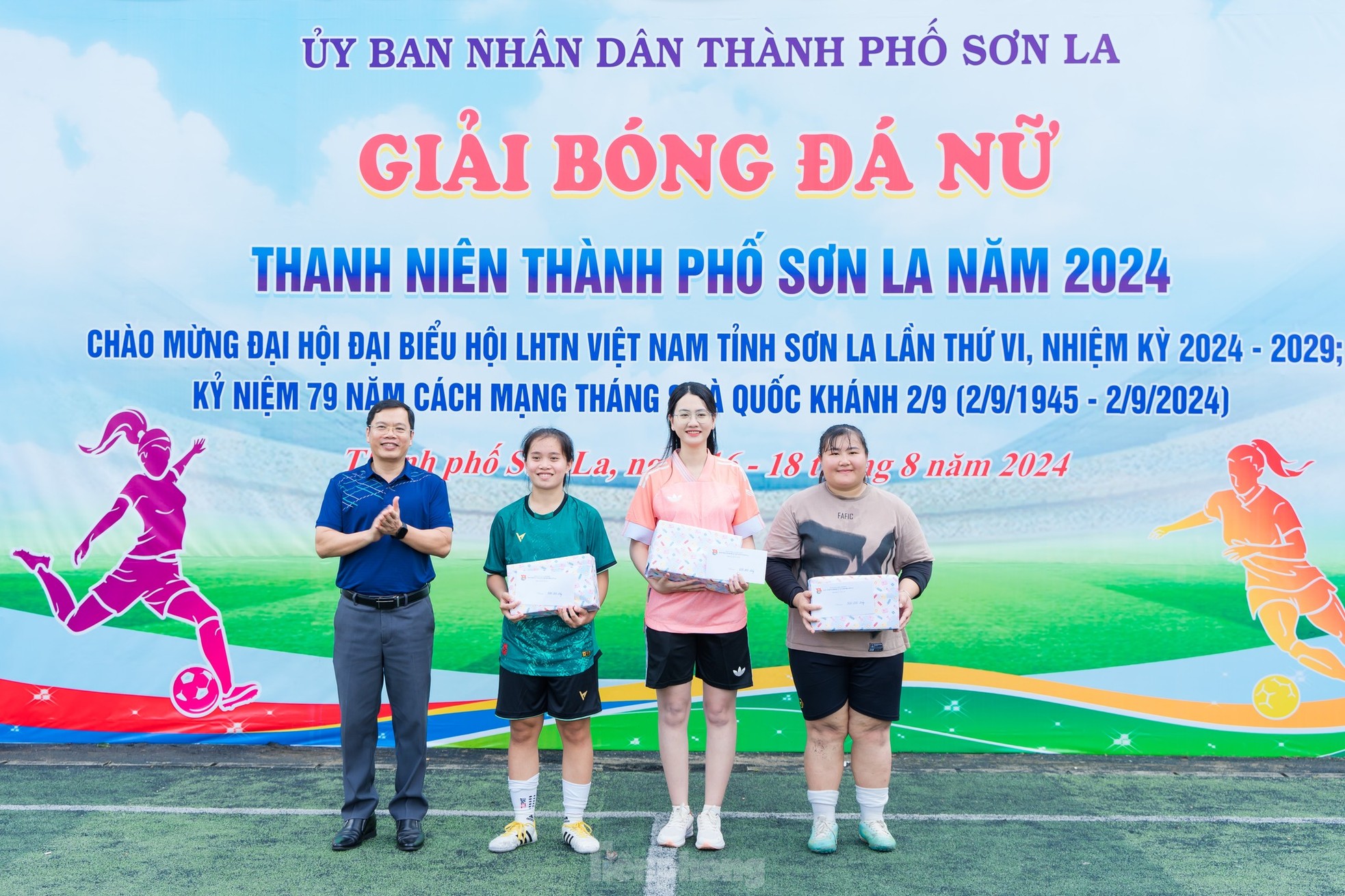 Sôi nổi giải bóng đá nữ thanh niên tại thành phố Sơn La ảnh 8