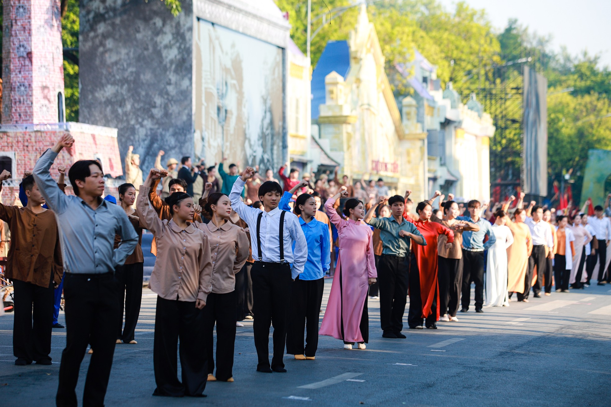 Hình ảnh đoàn quân tiến về Hà Nội năm 1954 được tái hiện tại hồ Gươm- Ảnh 11.