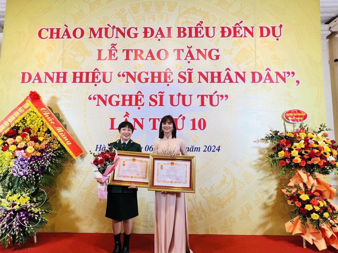 Trịnh Kim Chi, Mỹ Uyên hội ngộ dàn nghệ sĩ phía Bắc tại lễ trao danh hiệu NSND, NSƯT ảnh 11