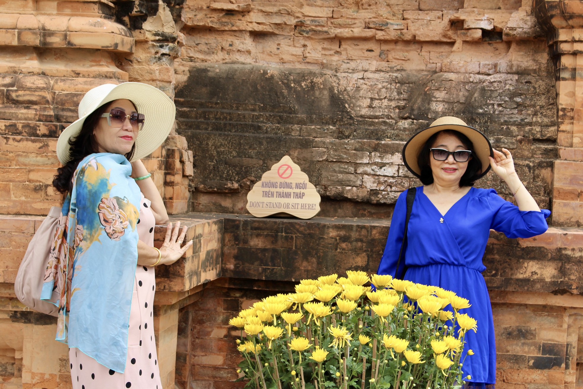 Du khách mê mẩn khám phá văn hóa Chăm giữa lòng phố biển Nha Trang ảnh 9