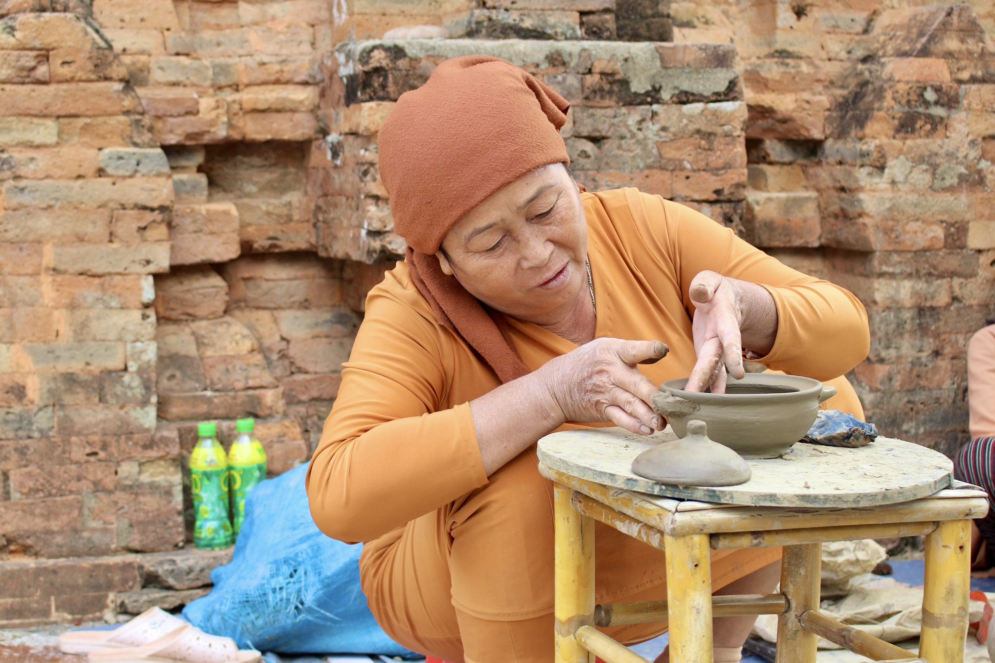 Du khách mê mẩn khám phá văn hóa Chăm giữa lòng phố biển Nha Trang ảnh 5