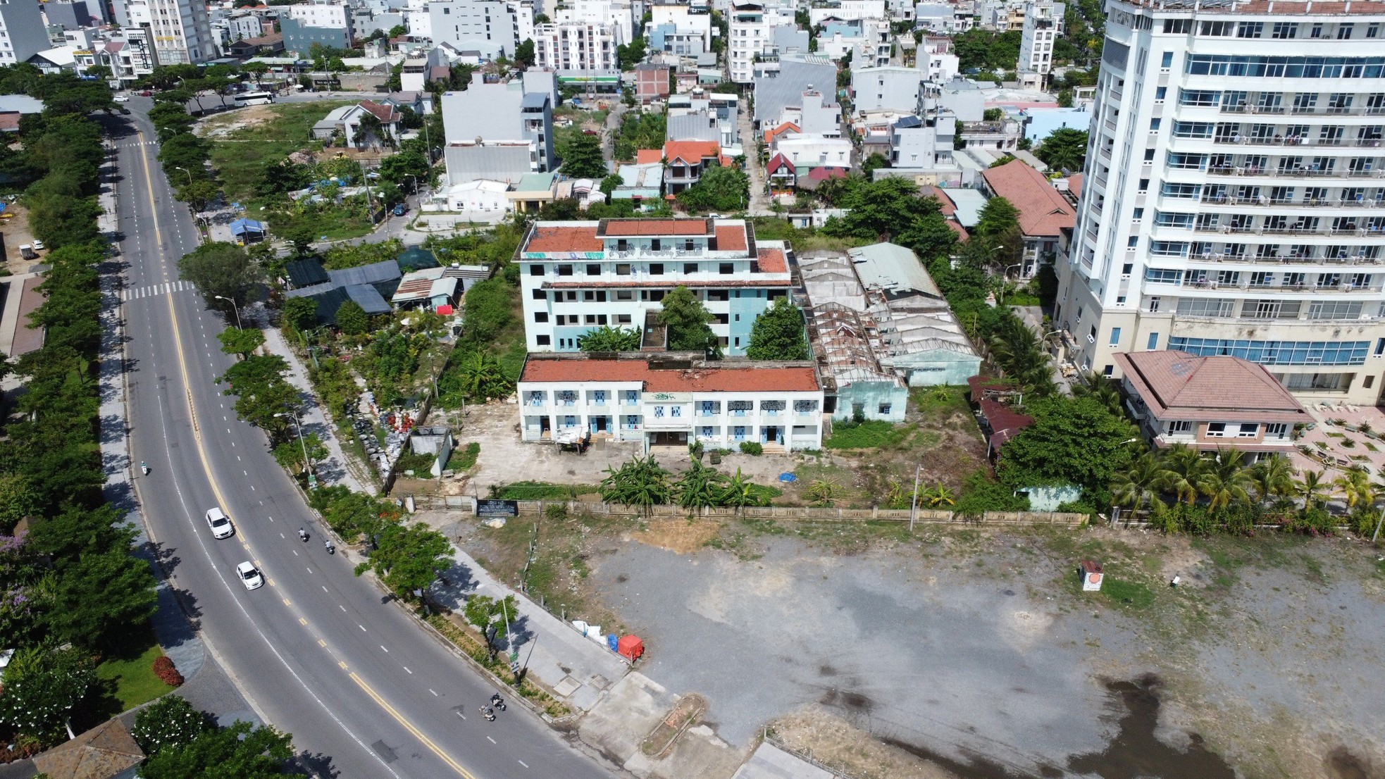 Bệnh viện bỏ hoang trên đất vàng ven biển Đà Nẵng ảnh 4