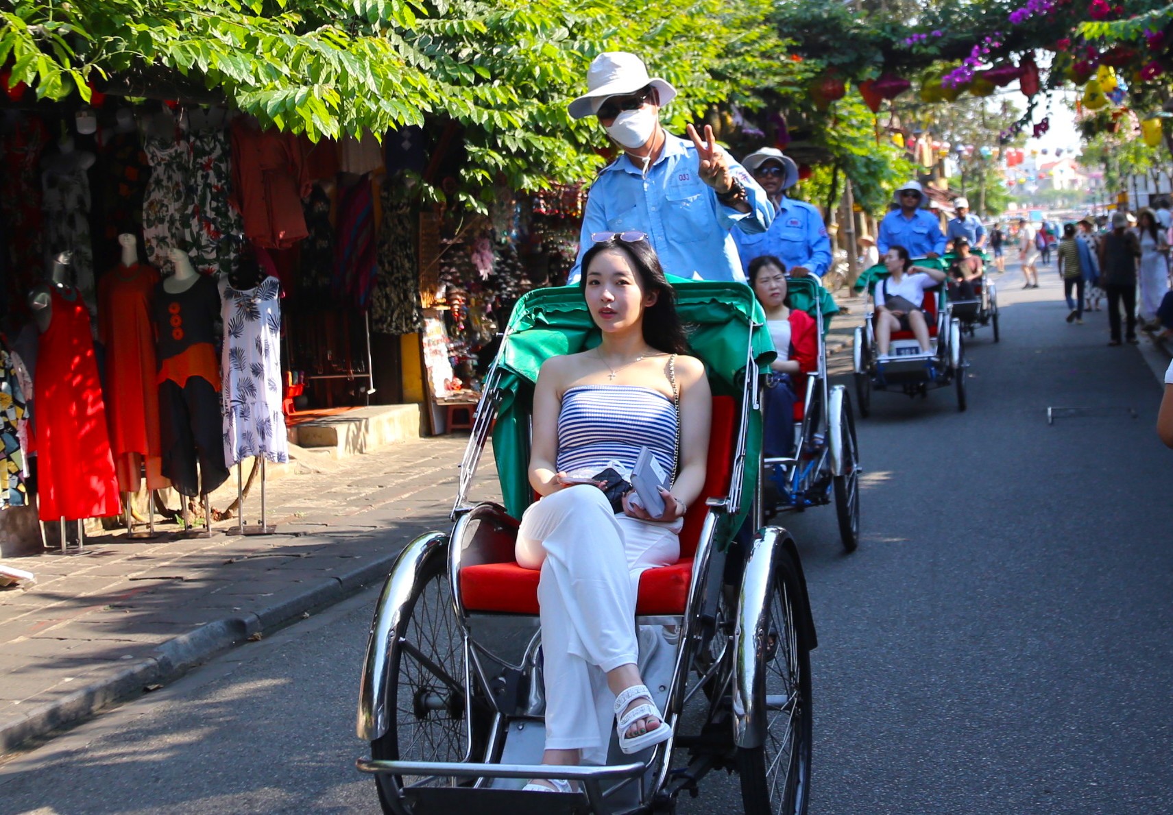 Du khách mê mẩn check-in Hội An lúc ráng chiều ảnh 15