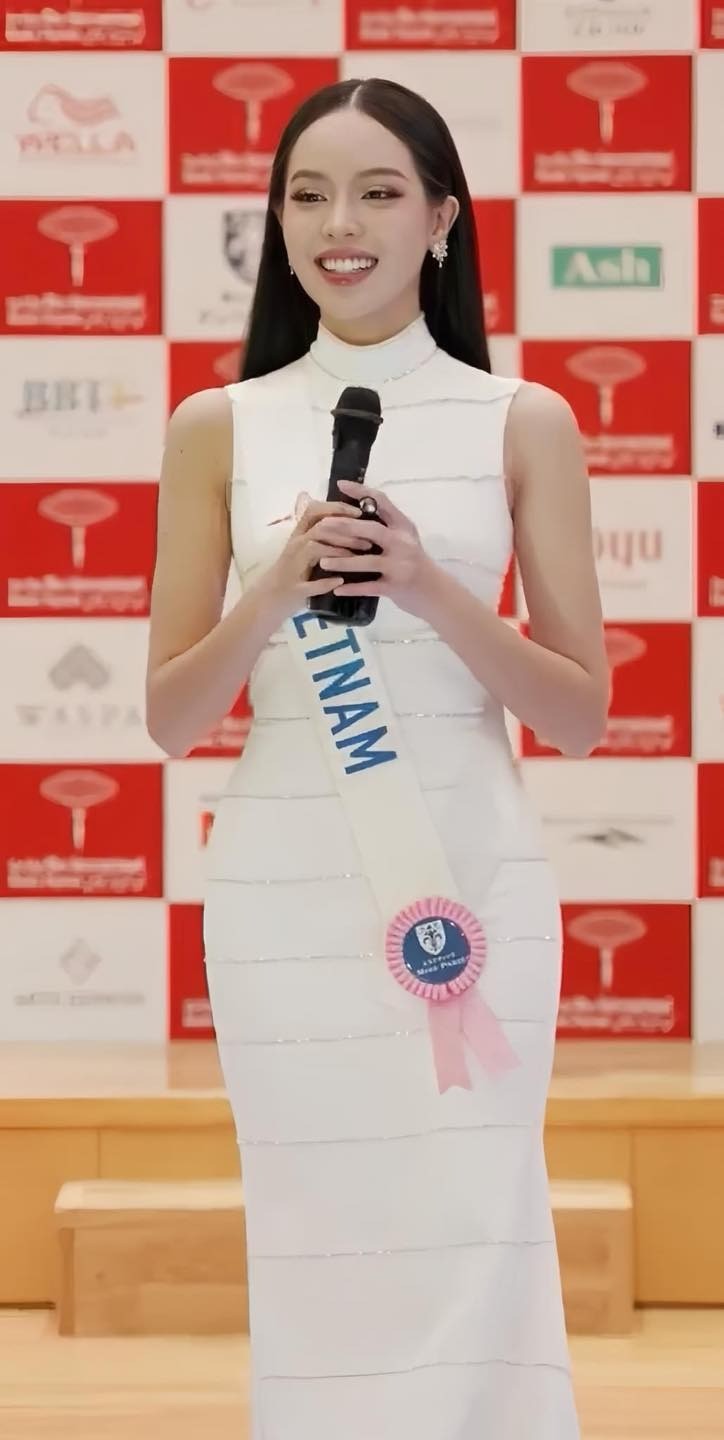 Hoa hậu Thanh Thủy chọn sắc trắng tinh khôi cho Bán kết Miss International 2024 ảnh 5