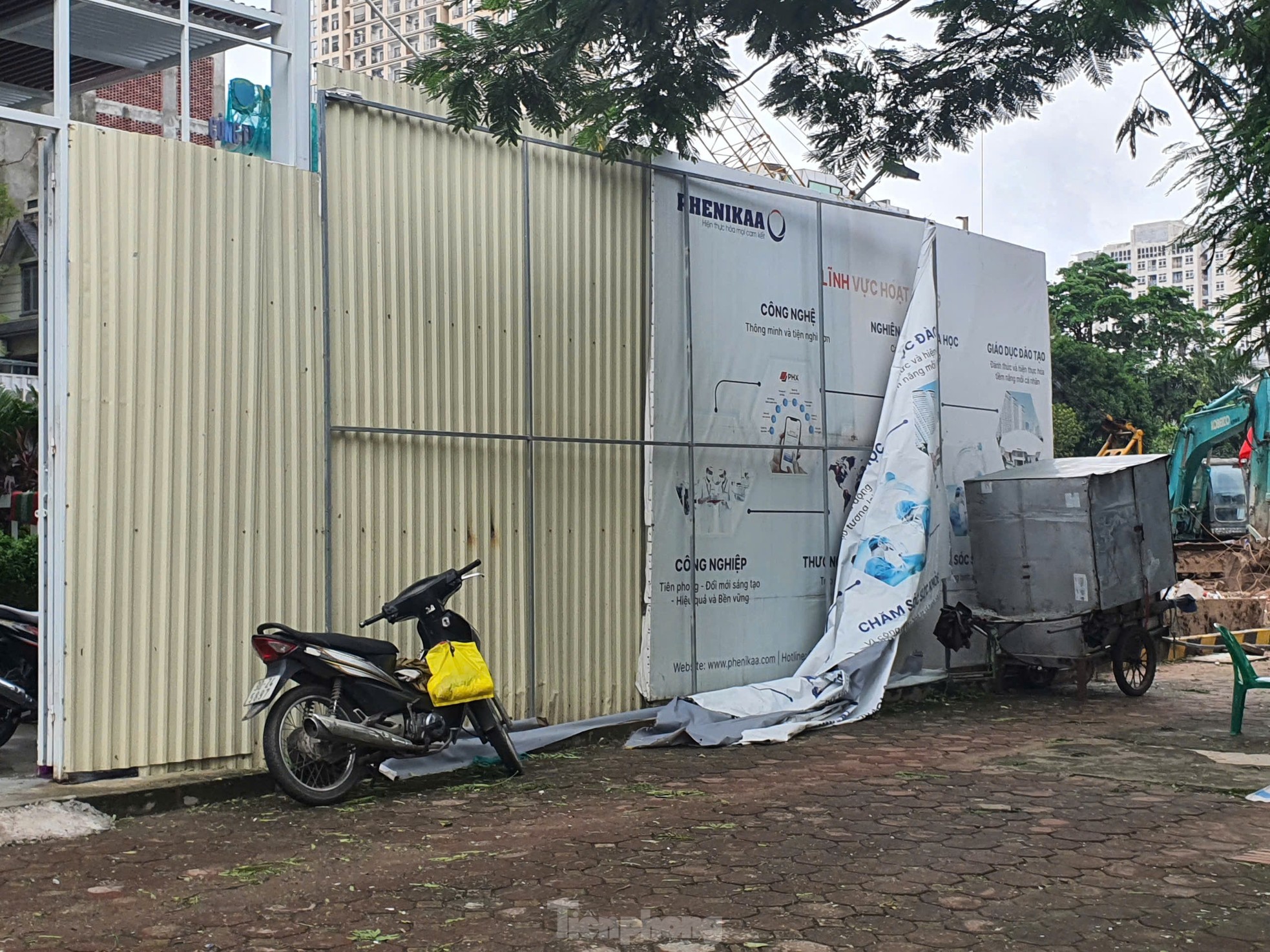 Cảnh khu đô thị, khu chung cư hoang tàn sau bão ảnh 10
