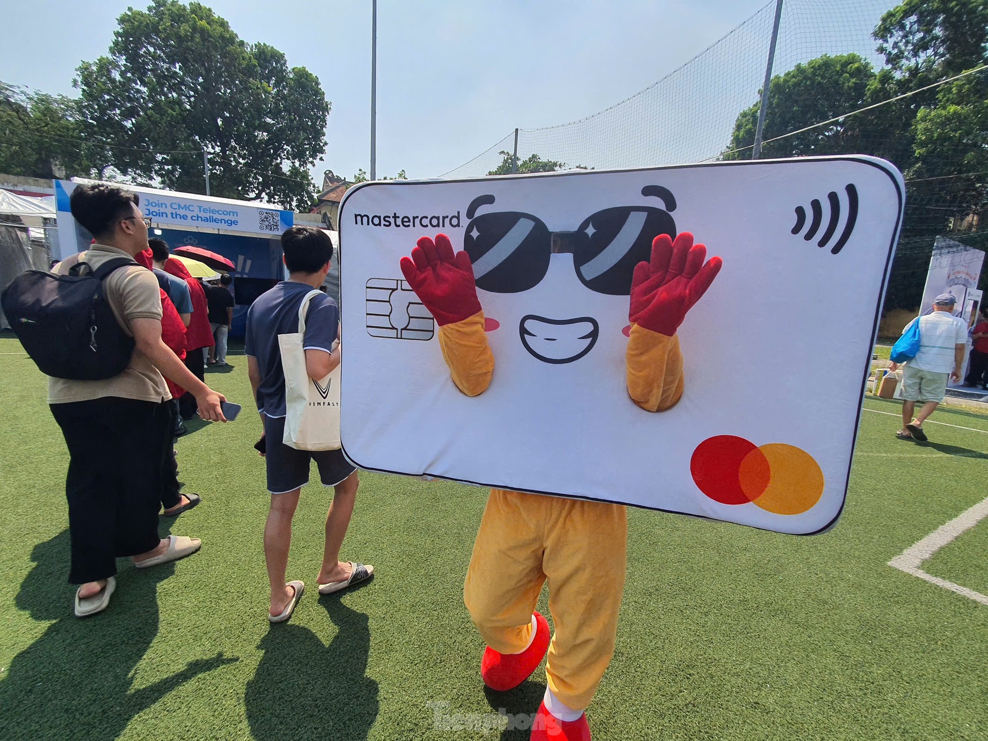 'Phát sốt' với Mascot trước giờ khai mạc Ngày Thẻ Việt Nam 2024 - Sóng Festival ảnh 20