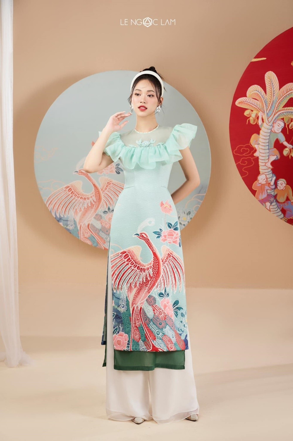 Nhan sắc thanh thuần của Top 3 Hoa hậu Việt Nam trong tà áo dài đón Tết Giáp Thìn ảnh 9
