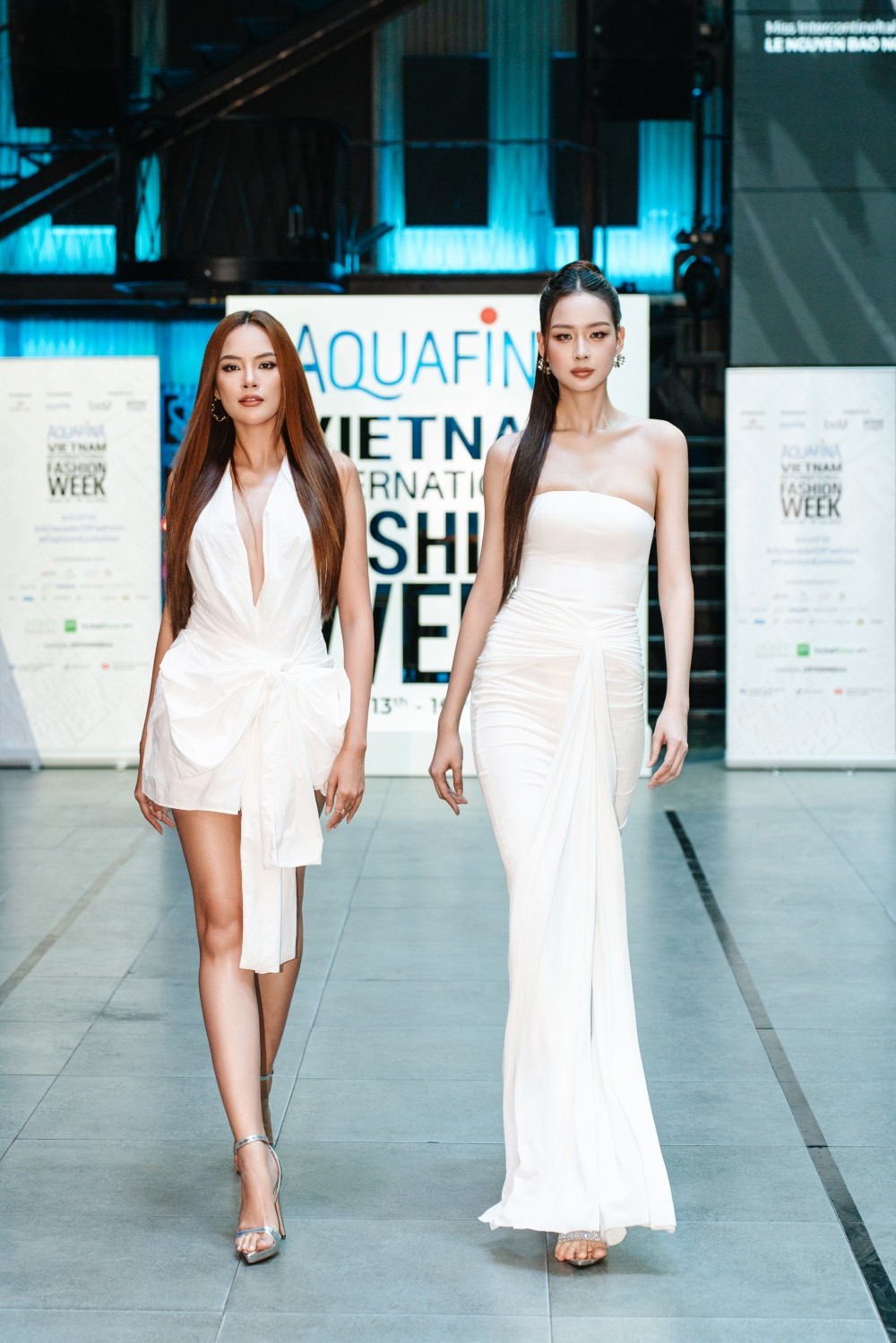 Ngắm màn thị phạm catwalk của Hoa hậu Bảo Ngọc và Lê Hoàng Phương ảnh 4