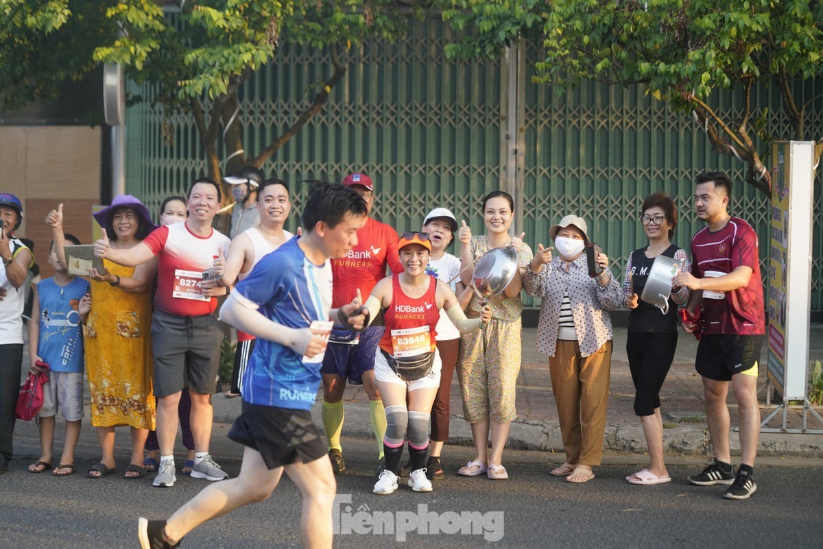 Những hình ảnh ấn tượng của mùa giải Tiền Phong Marathon 2024 tại Phú Yên