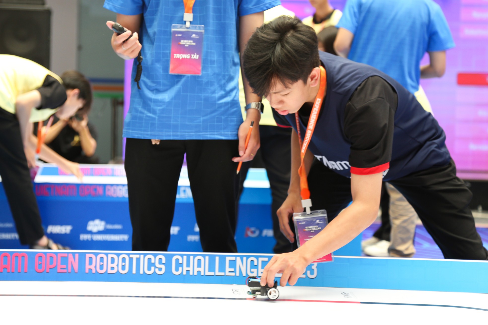 Bạn trẻ miền Trung - Tây Nguyên sáng tạo robot, tranh tài trên đường đua Robotics ảnh 6