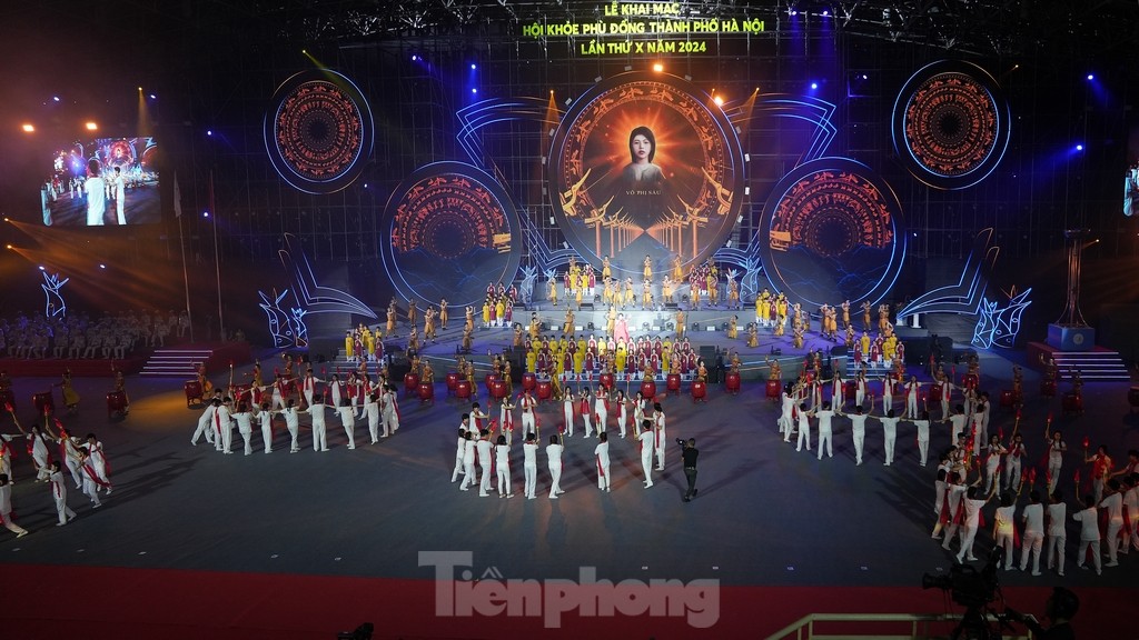 Mãn nhãn với cảnh khai mạc Hội khỏe Phù Đổng TP Hà Nội lần thứ X năm 2024 ảnh 18