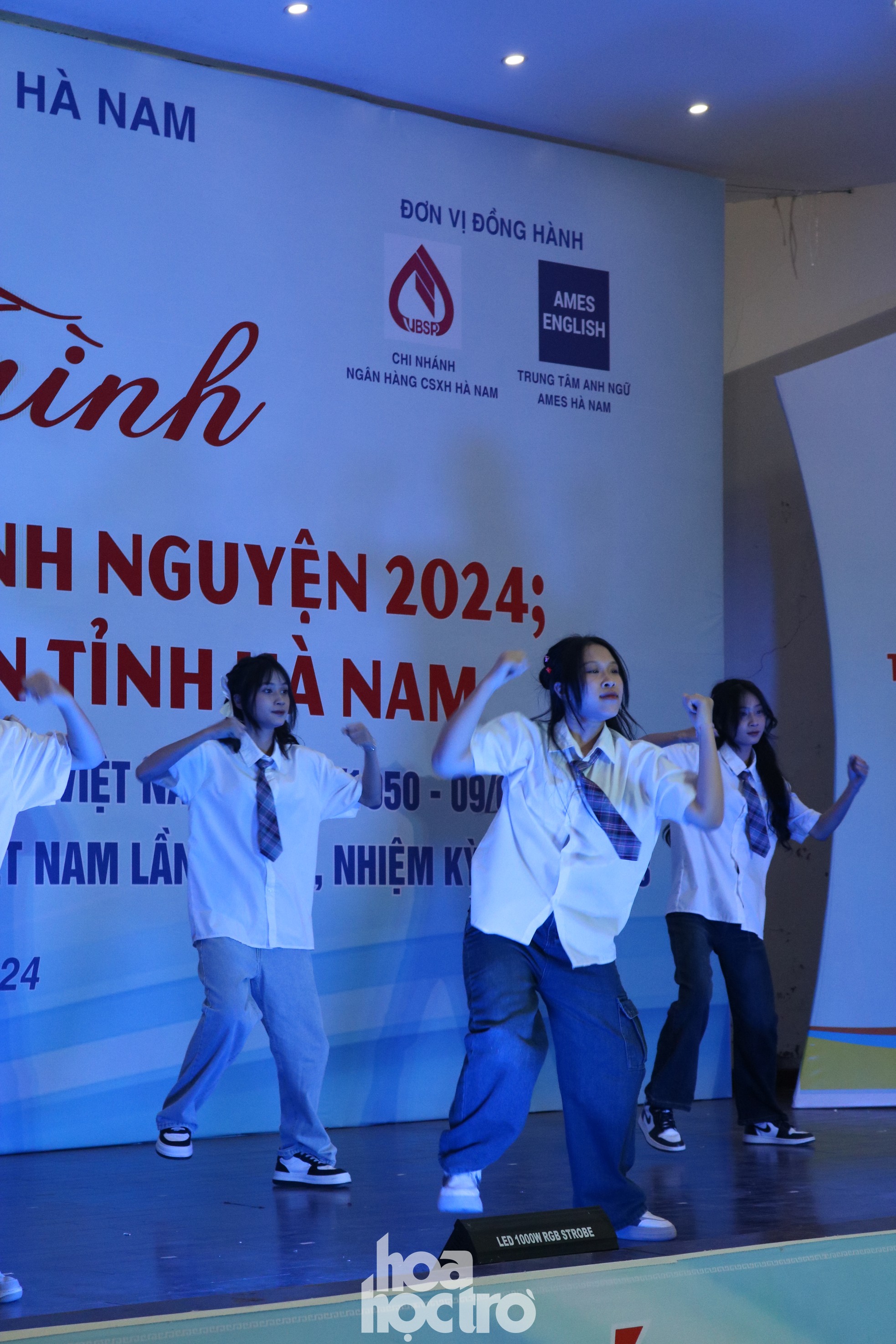 Hà Nam: Teen tranh tài, khoe vũ đạo đã mắt khởi động Năm Thanh niên tình nguyện 2024 ảnh 9