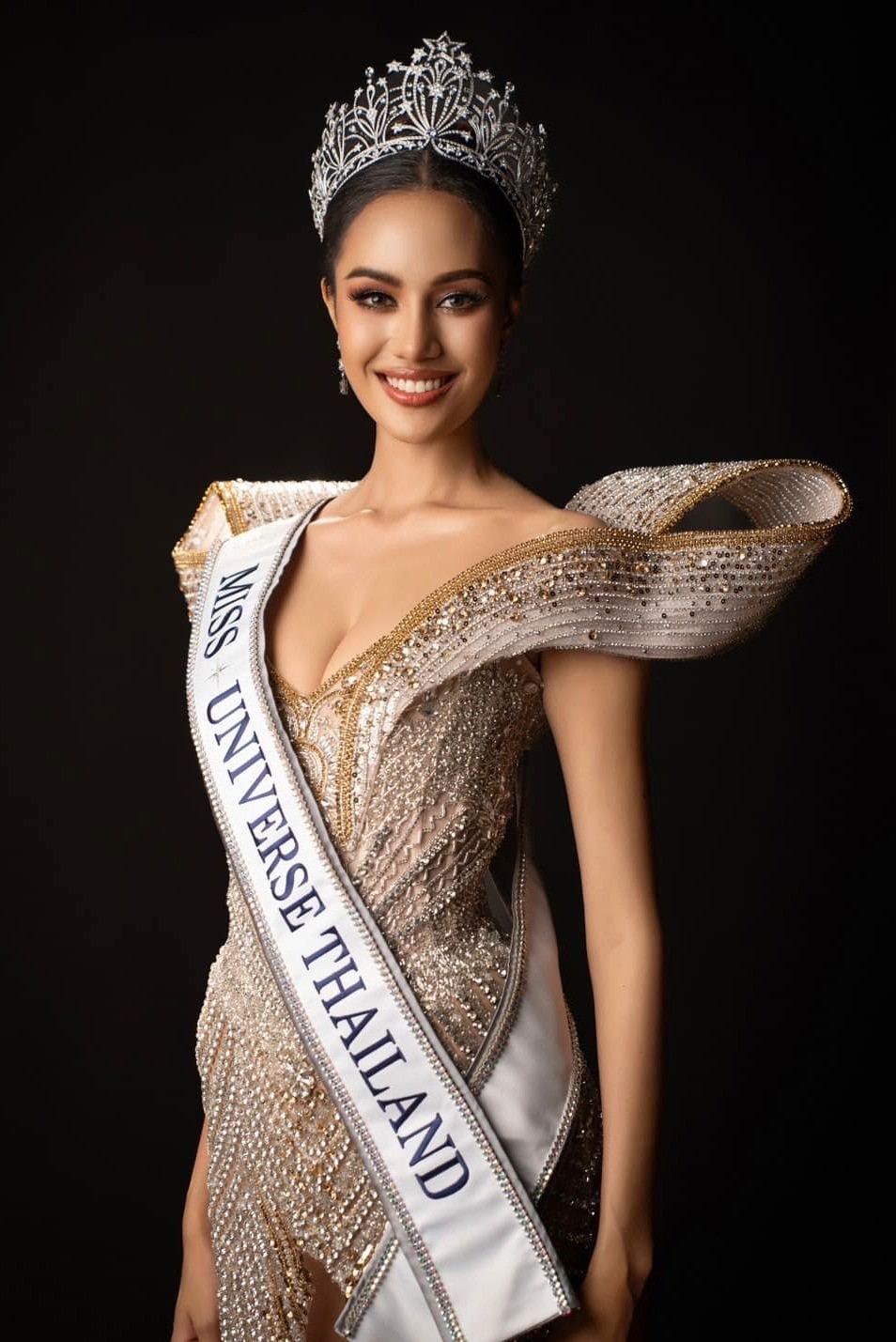 Dàn mỹ nhân Đông Nam Á thi Miss Universe 2024: Đại diện Thái Lan sẽ đăng quang? ảnh 4