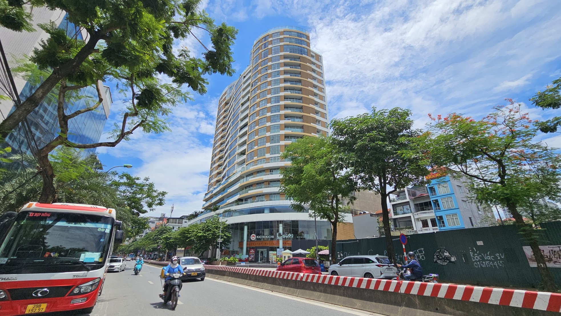 Những chung cư vi phạm PCCC bị 'bêu tên' tại quận xảy ra vụ cháy làm 14 người tử vong ảnh 1