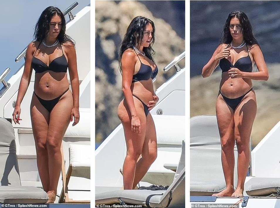 La novia de Ronaldo luce diminuto bikini dejando ver su cintura de 'pan' y aún recibe elogios foto 2