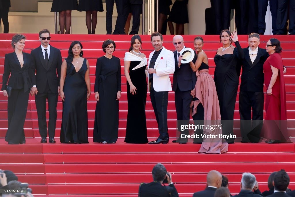 Cannes ngày 5: Selena Gomez thành tâm điểm, không thiếu khách vô danh làm lố ảnh 1
