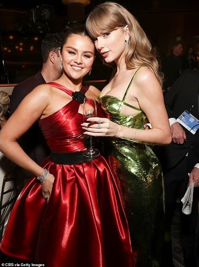 Two female billionaires Selena Gomez and Taylor Swift cool down photo 1