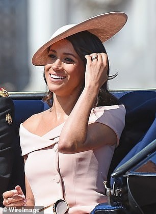 Điểm chung giữa bà Melania và Meghan Markle ảnh 5