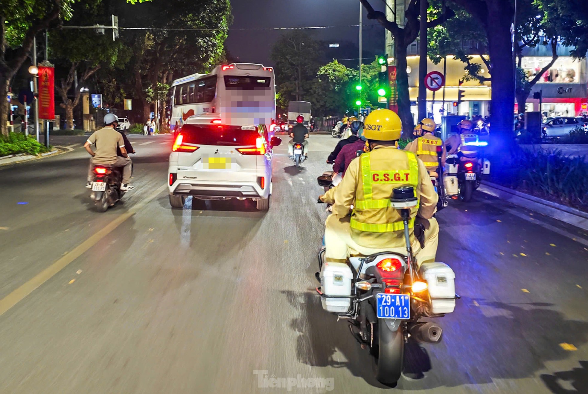 Hà Nội: Uống 4 cốc bia xong đi giao hàng cho vợ, nam tài xế xe máy bị phạt nặng ảnh 5