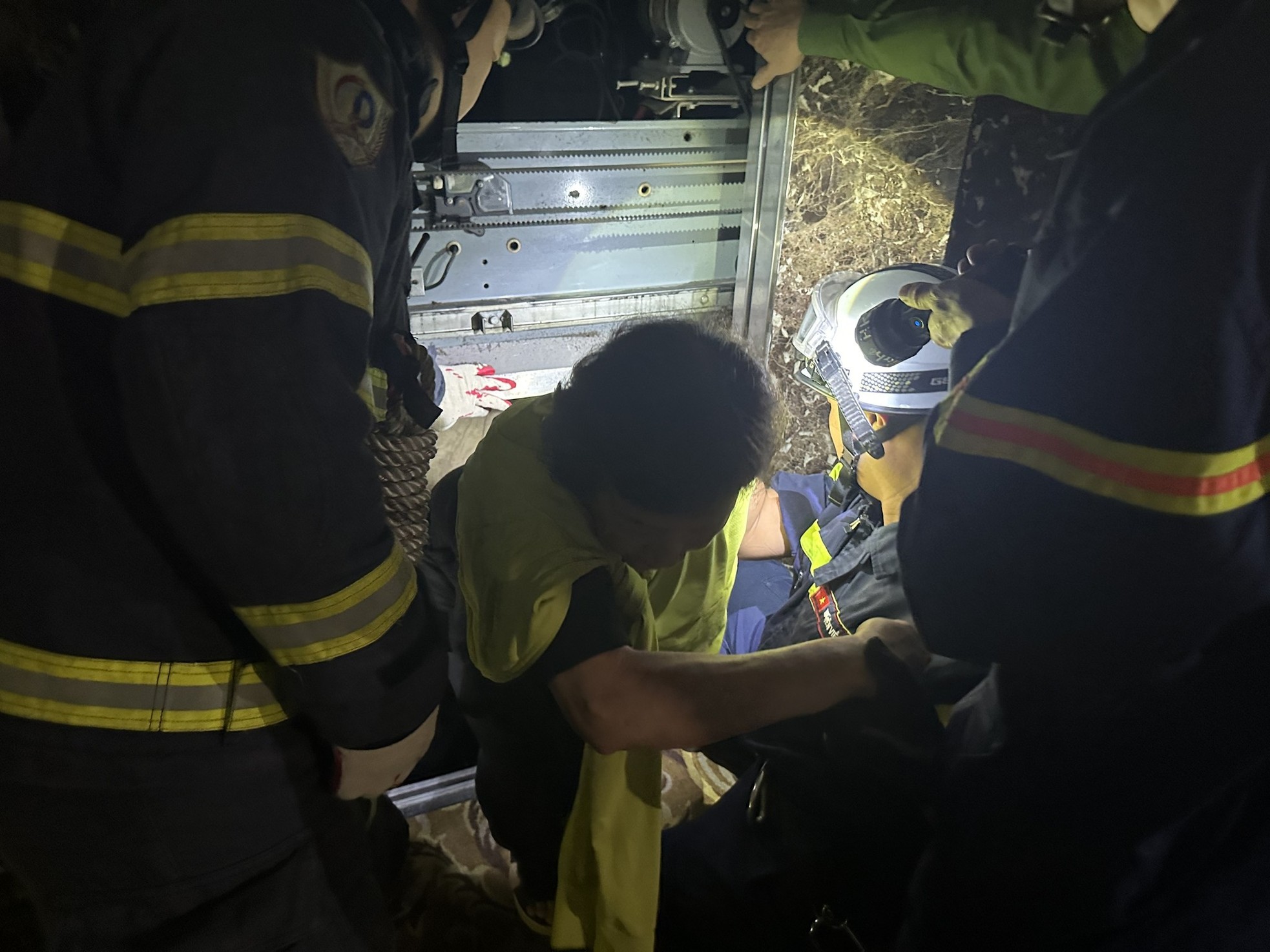 Ký ức những lần trước lằn ranh sinh tử của người lính cứu hỏa Nguyễn Viết Quân ảnh 5