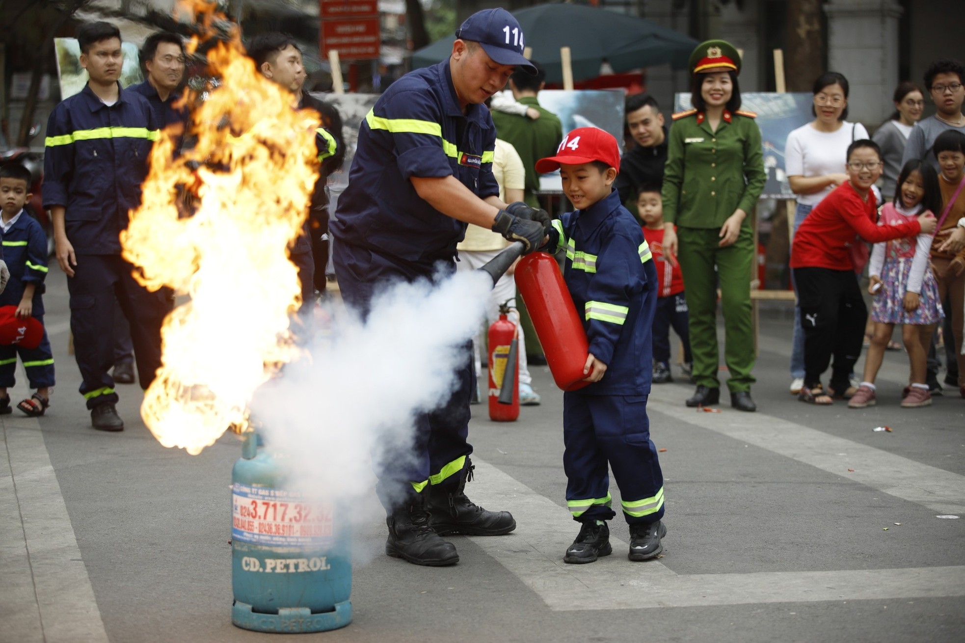 Ký ức những lần trước lằn ranh sinh tử của người lính cứu hỏa Nguyễn Viết Quân ảnh 7
