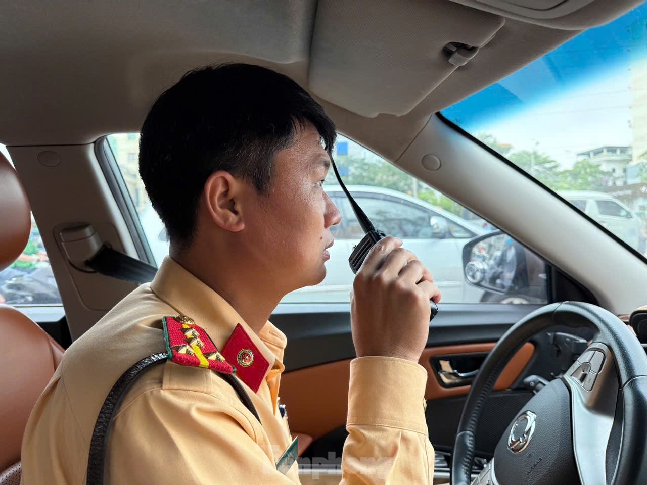 CSGT Hà Nội dùng camera chuyên dụng ghi hình xử lý loạt xe khách vi phạm ảnh 6