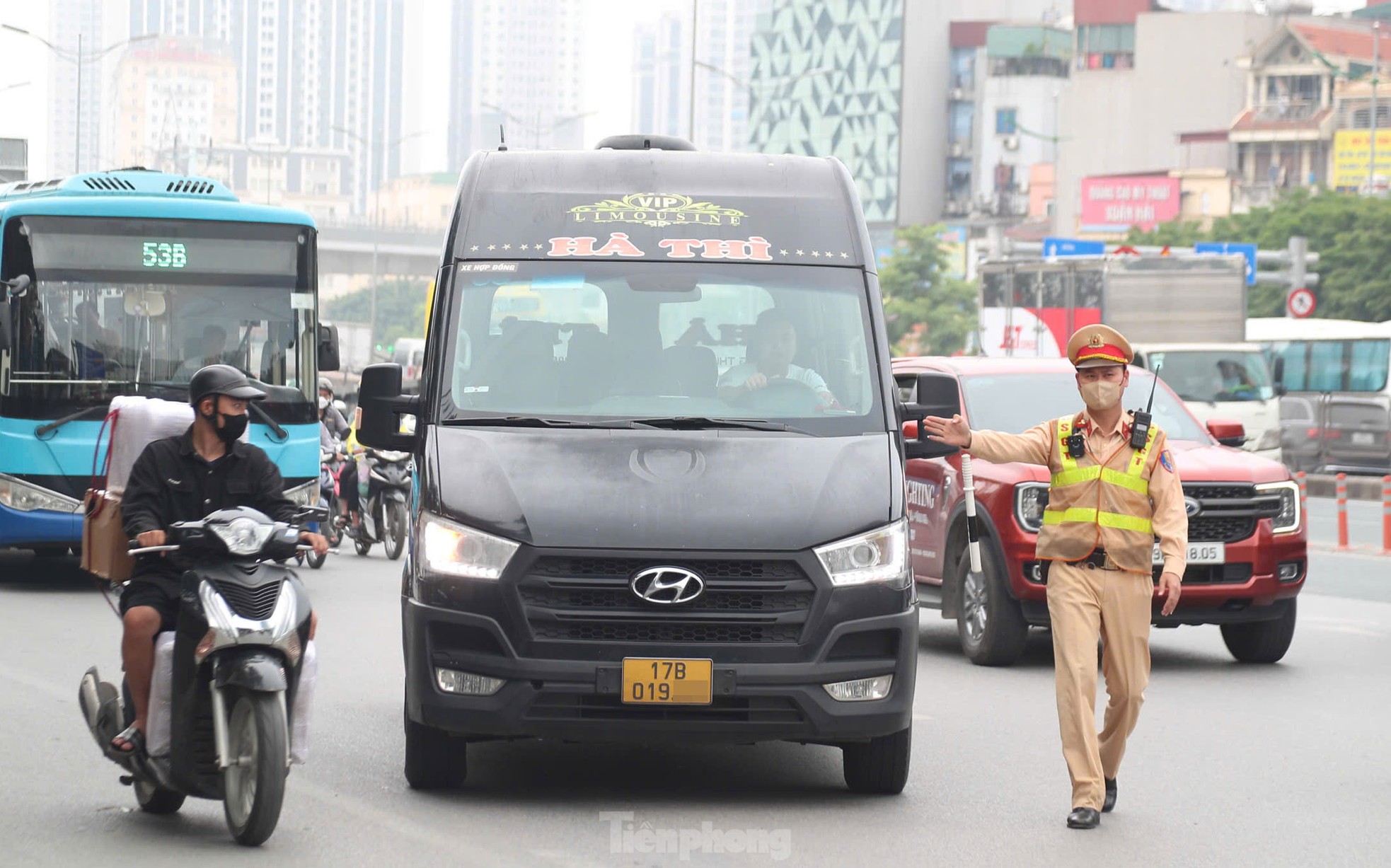 CSGT Hà Nội dùng camera chuyên dụng ghi hình xử lý loạt xe khách vi phạm ảnh 4