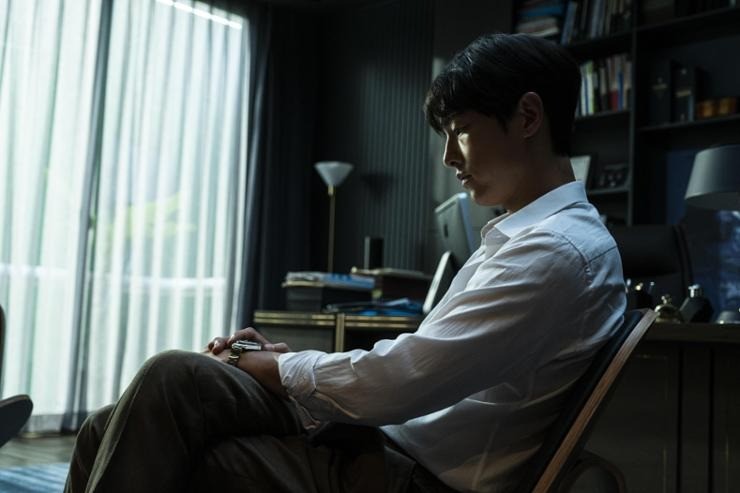 Song Joong Ki khóc vì phim không ai xem ảnh 3