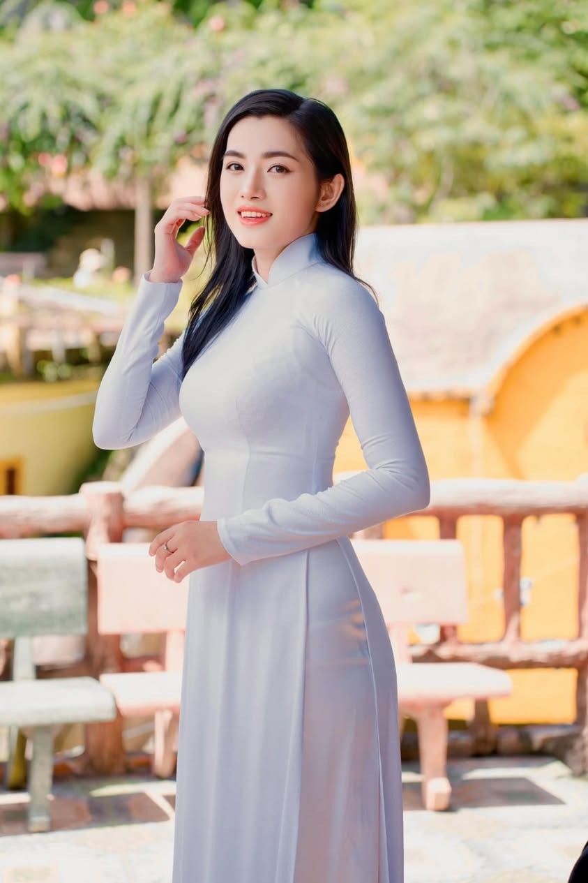 Chân dung nữ hạ sĩ thu hút mọi ánh nhìn khi tập diễu binh ảnh 6