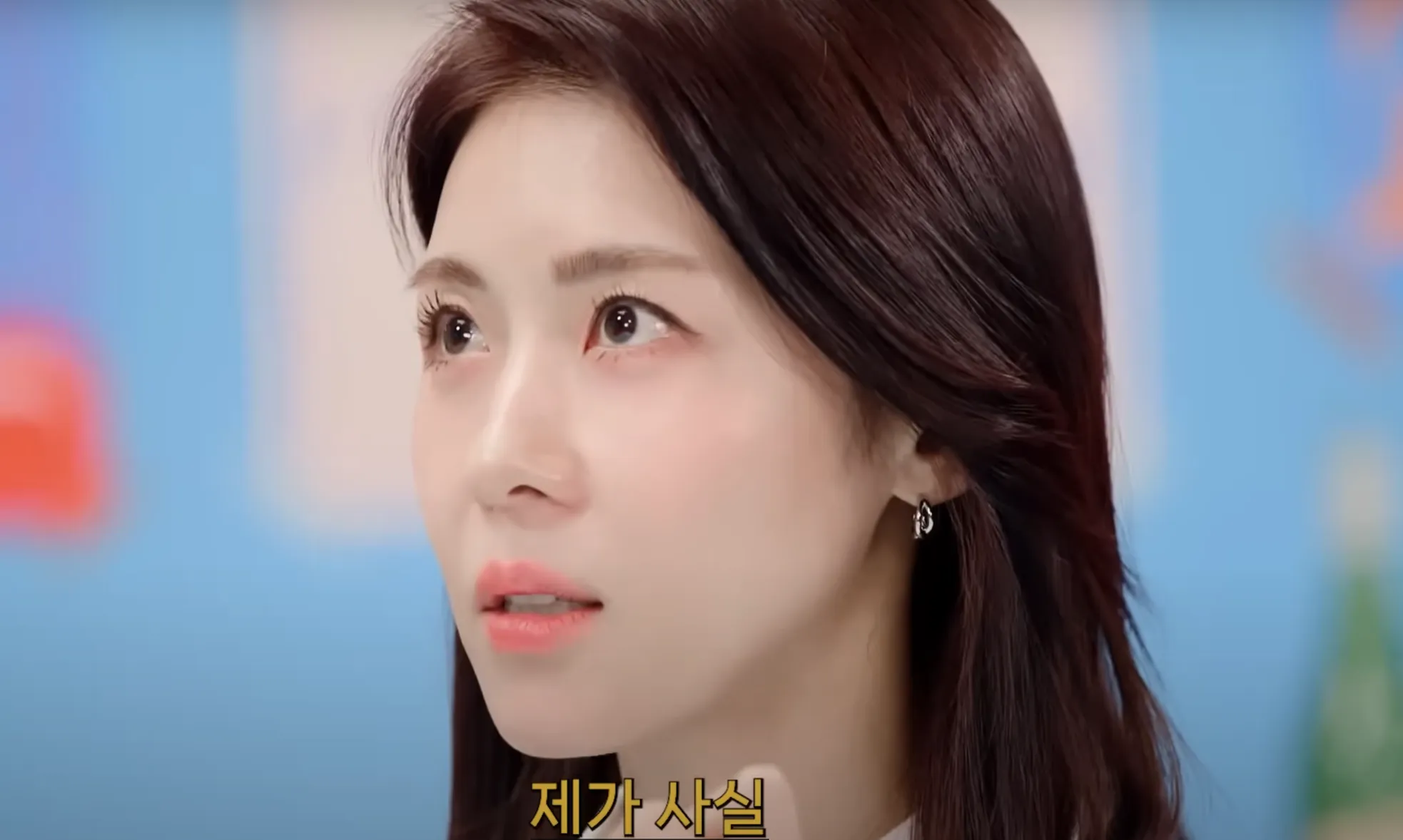 Ha Ji Won với diện mạo táo bạo hiếm thấy ảnh 9