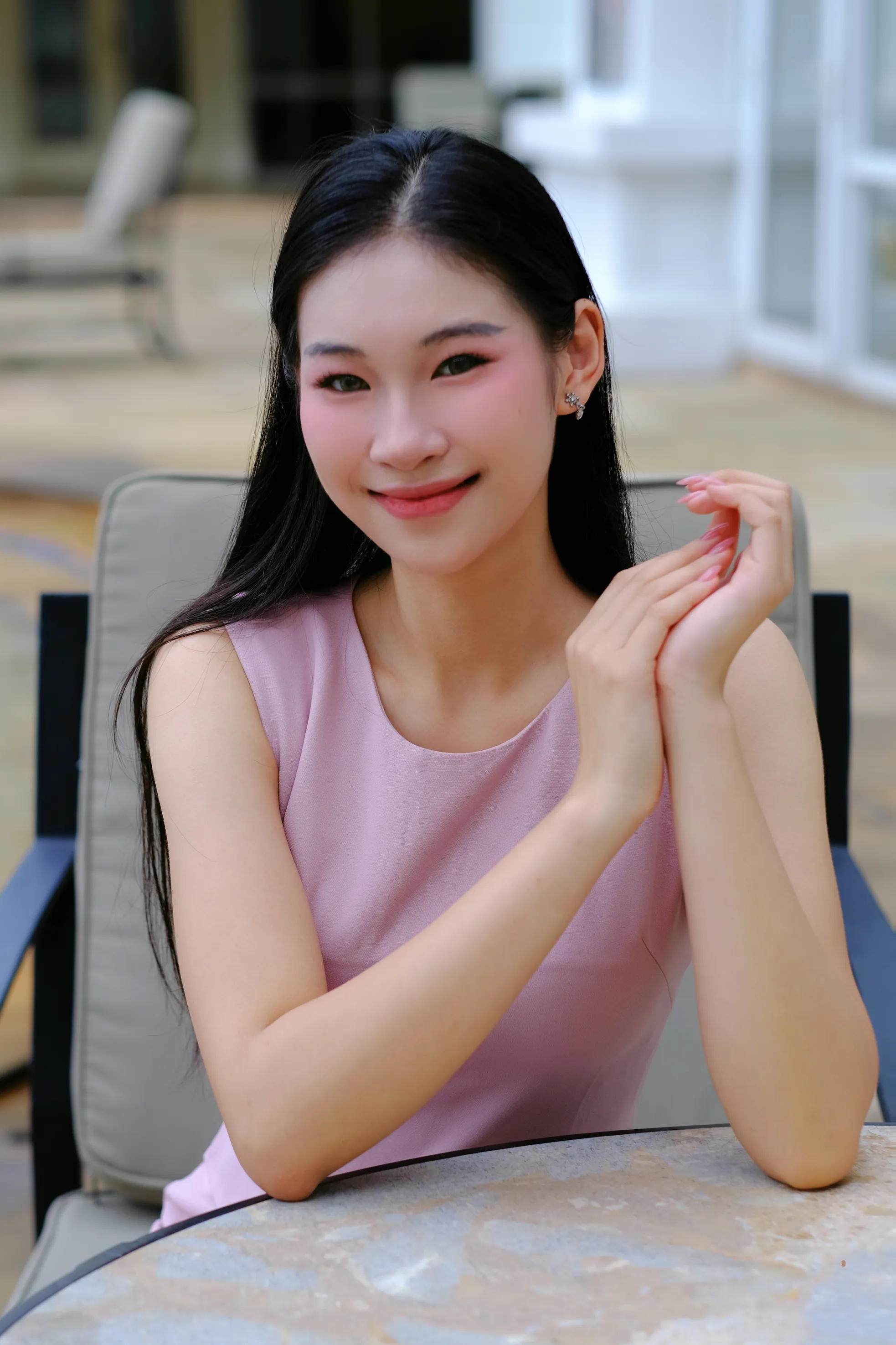 Những thí sinh đầu tiên của Hoa hậu Việt Nam đổ bộ Thành phố Huế ảnh 19