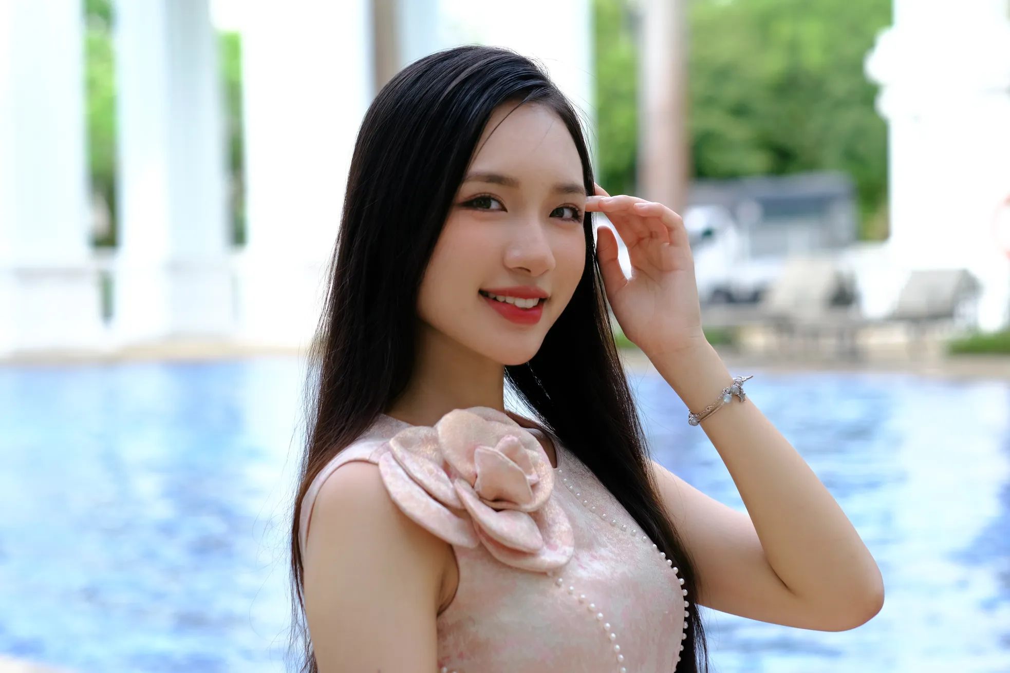 Những thí sinh đầu tiên của Hoa hậu Việt Nam đổ bộ Thành phố Huế ảnh 23