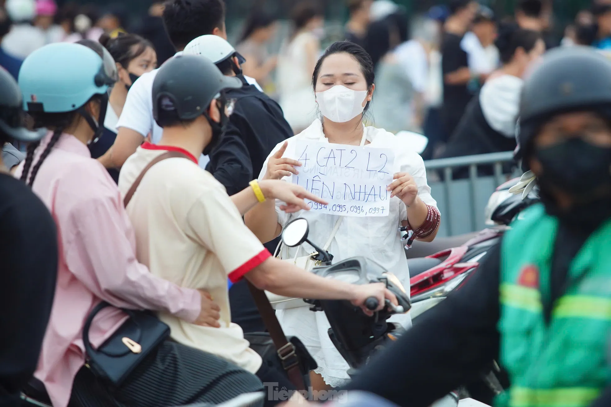 Giá vé show có G-Dragon giảm sâu, phe vé ế khách ảnh 2