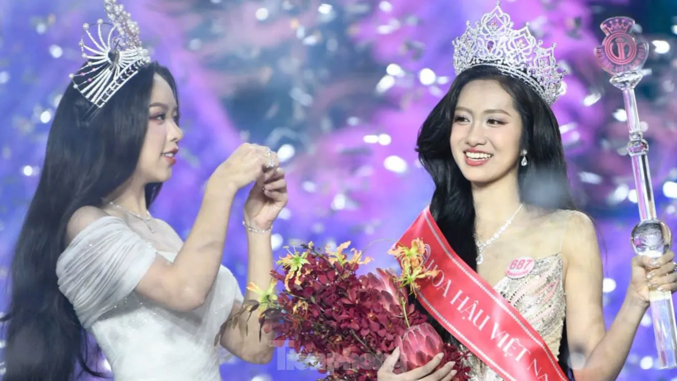 Hoa hậu Thanh Thủy final walk kết thúc nhiệm kỳ ảnh 9