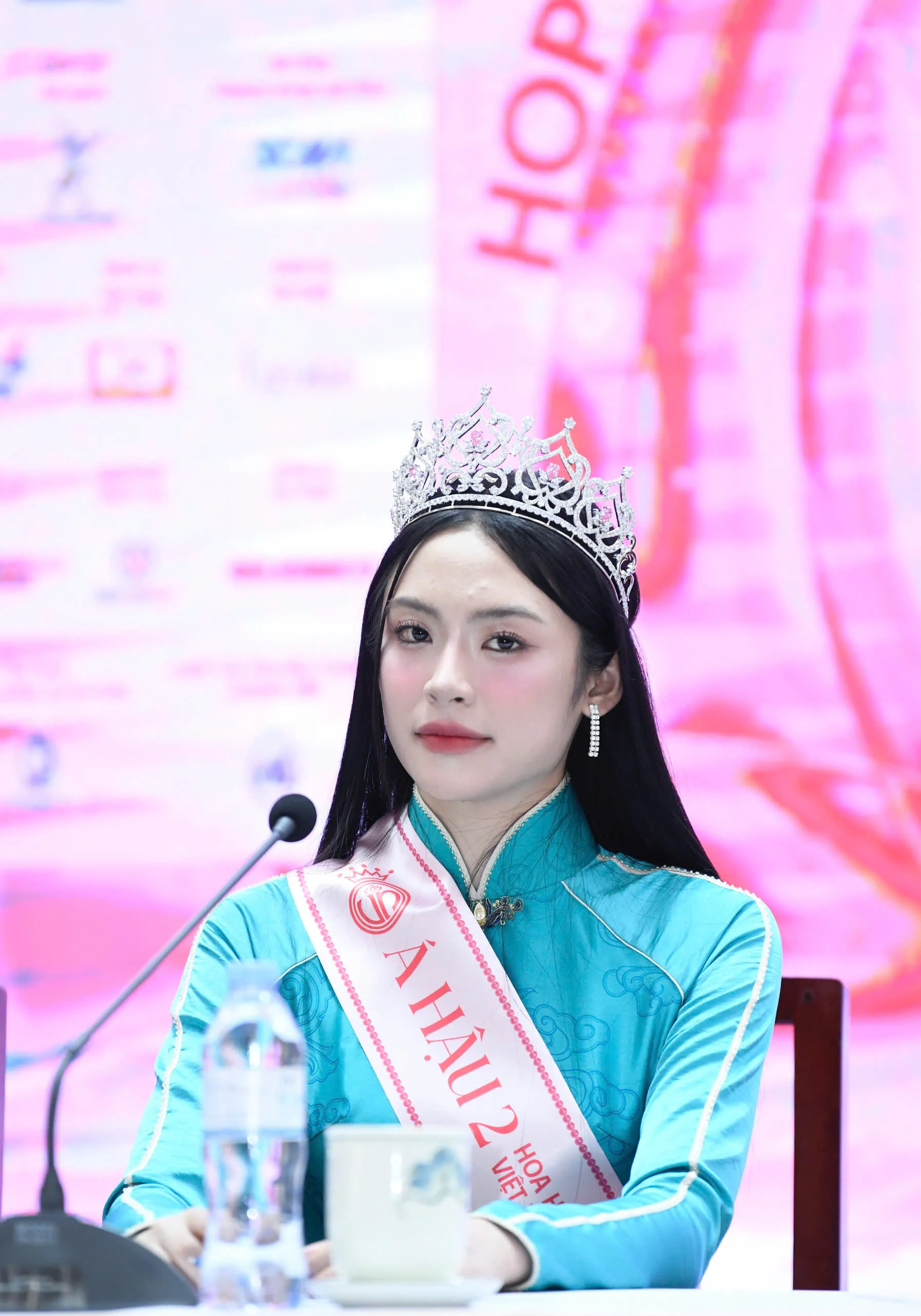 Nhan sắc được ví như ‘bạch nguyệt quang’ của Á hậu 2 Vân Nhi ảnh 10