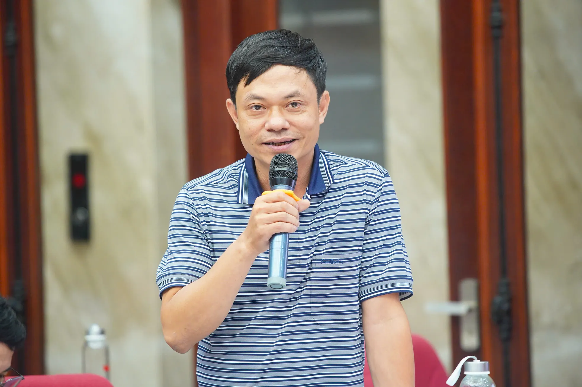 Hoa hậu Hà Trúc Linh về báo Tiền Phong: 'Từ nay chúng ta là người một nhà' ảnh 32