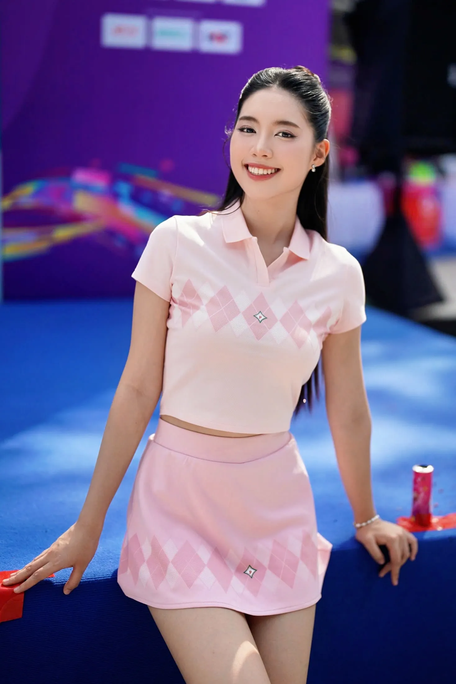 Nụ cười tỏa nắng của Á hậu Châu Anh trên sân Pickleball ảnh 1