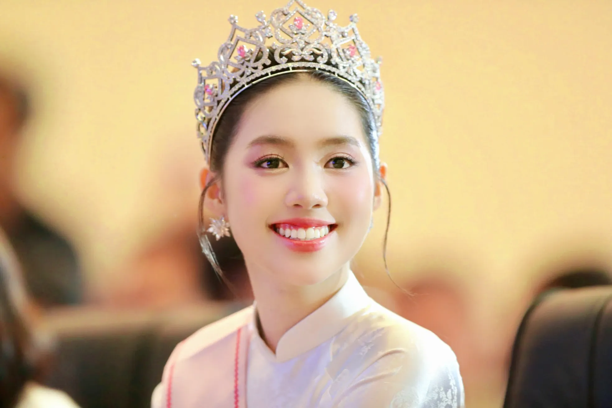 Cận nét rạng rỡ của Hà Trúc Linh và Châu Anh, Vân Nhi ảnh 10