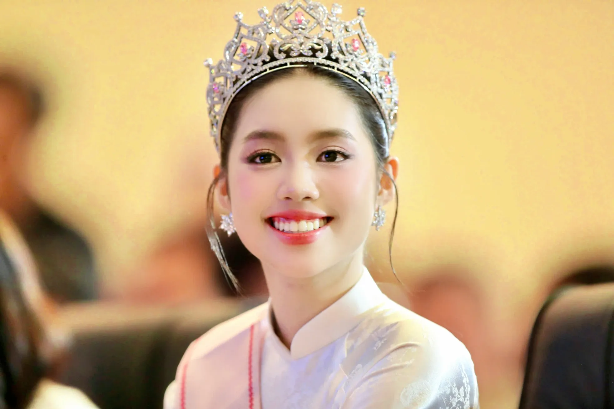 Cận nét rạng rỡ của Hà Trúc Linh và Châu Anh, Vân Nhi ảnh 9