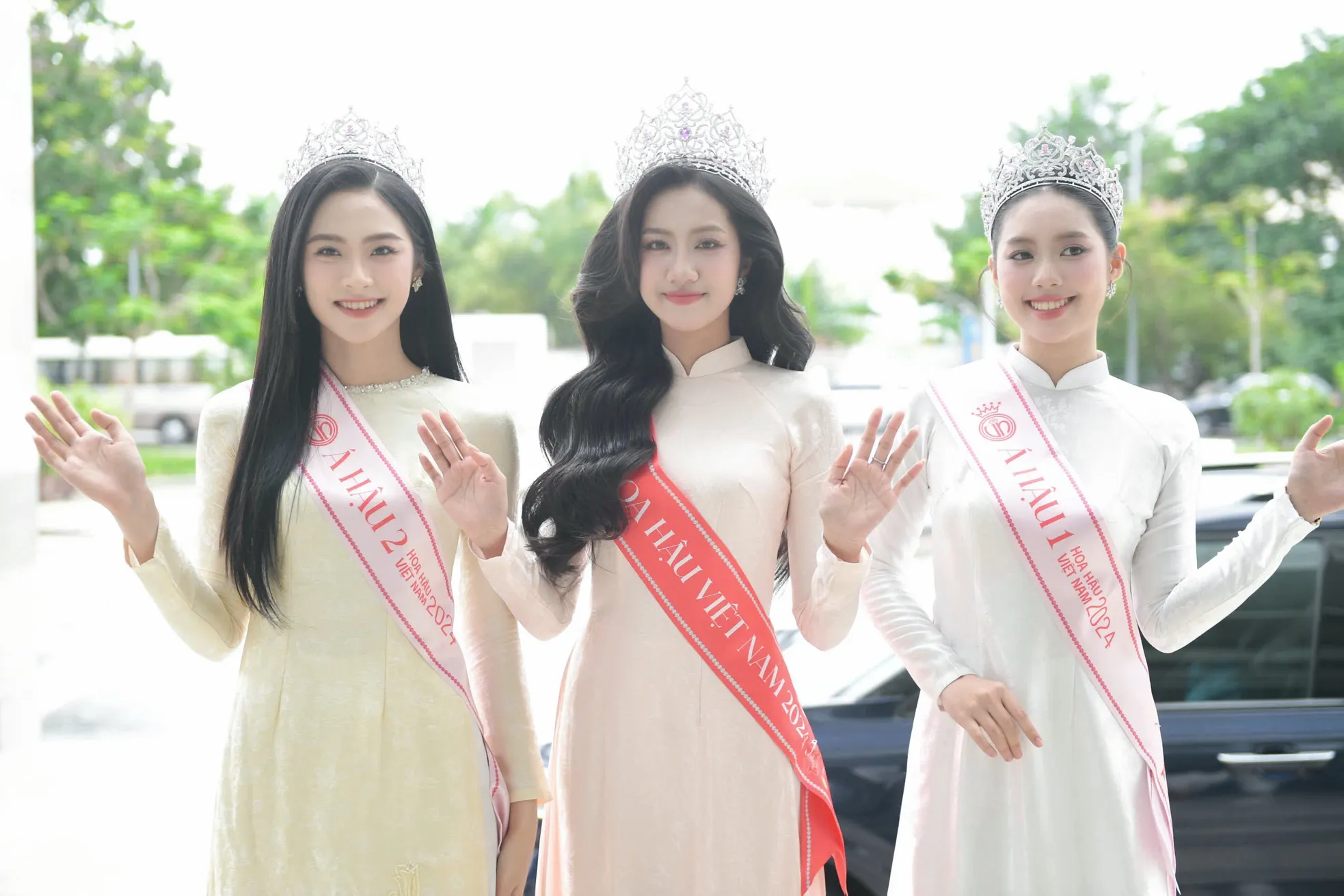 Cận nét rạng rỡ của Hà Trúc Linh và Châu Anh, Vân Nhi ảnh 1