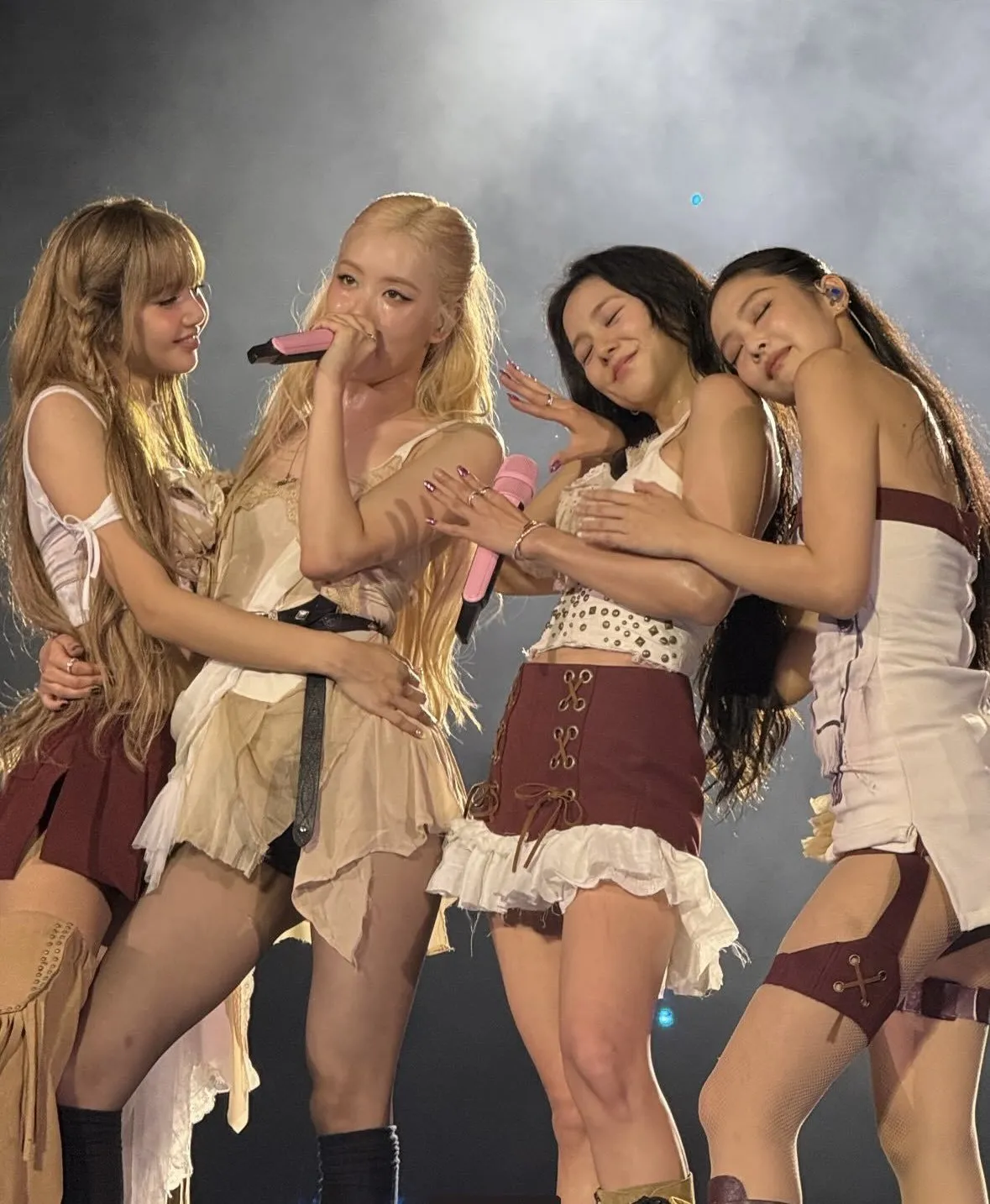 Làn sóng tranh cãi về BlackPink ảnh 9