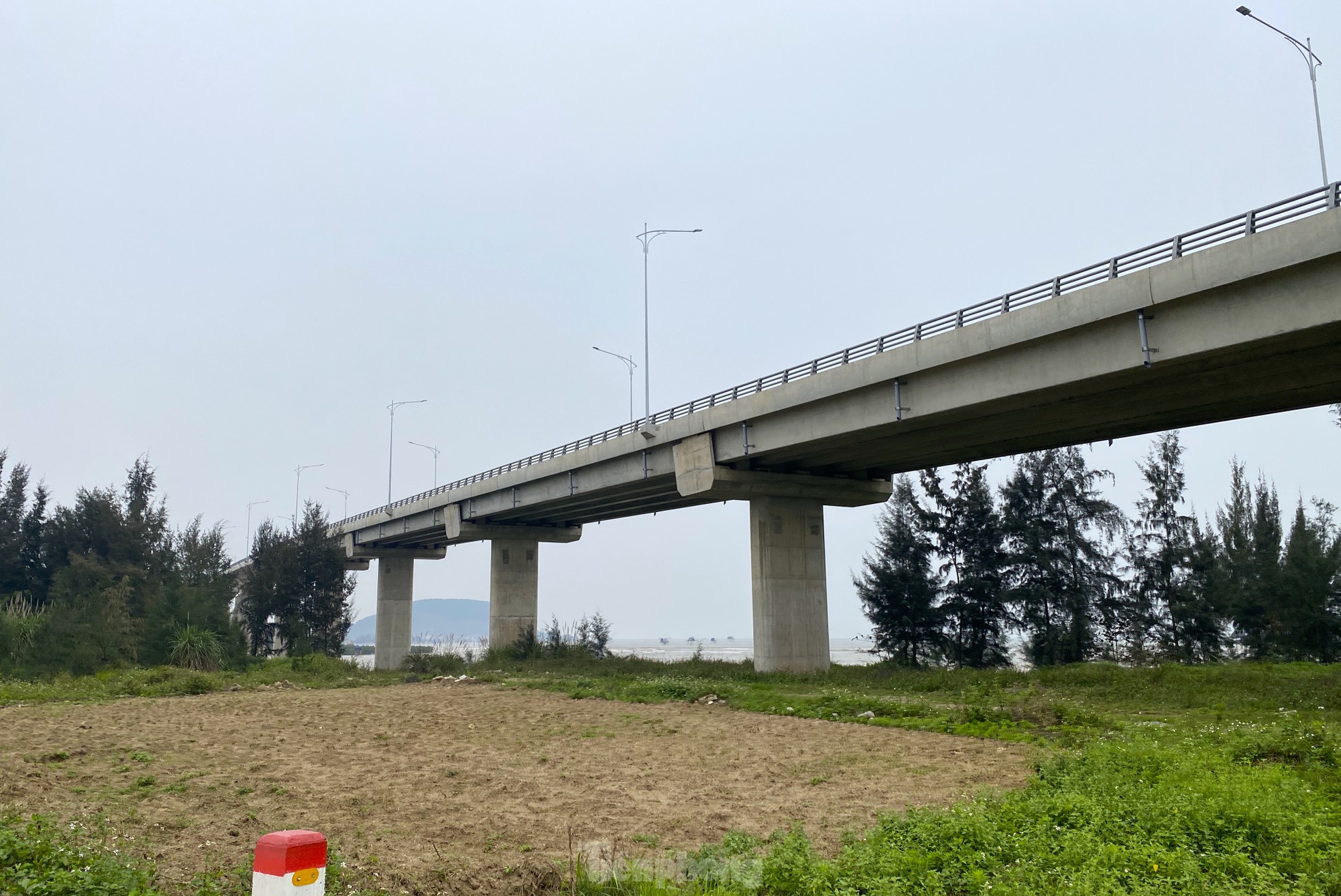 'Điểm nghẽn' trên tuyến đường ven biển nghìn tỷ ảnh 5