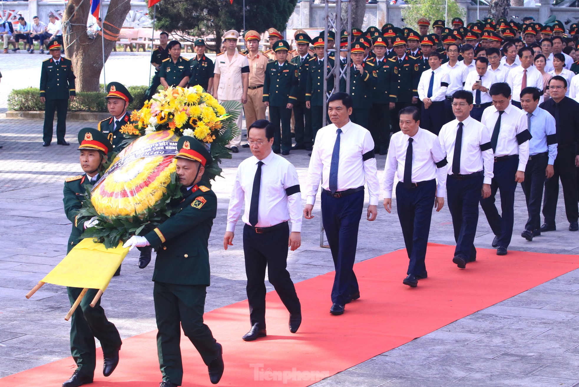 Trang trọng lễ an táng 76 liệt sĩ hy sinh ở Lào về với đất mẹ ảnh 10