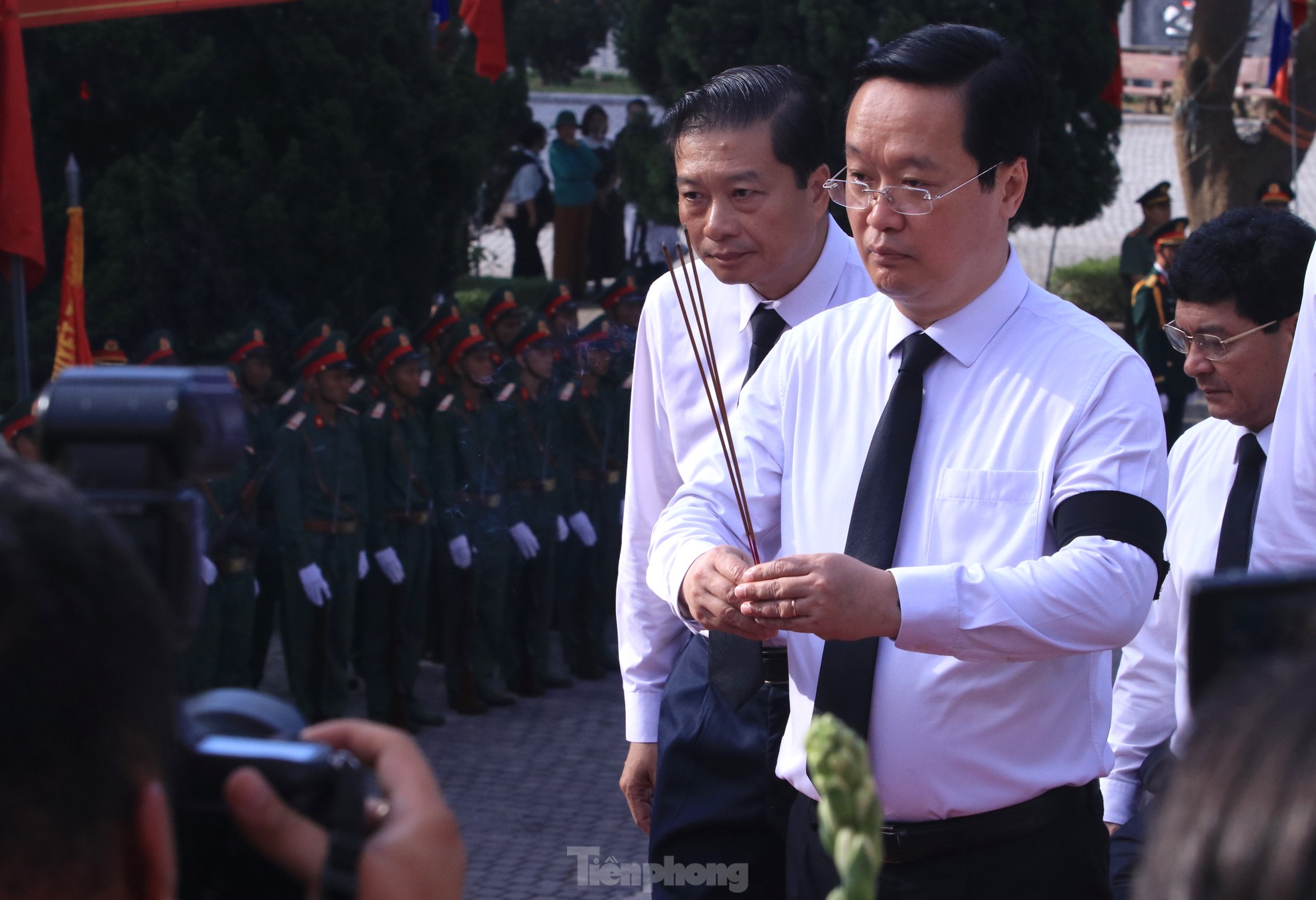 Trang trọng lễ an táng 76 liệt sĩ hy sinh ở Lào về với đất mẹ ảnh 11
