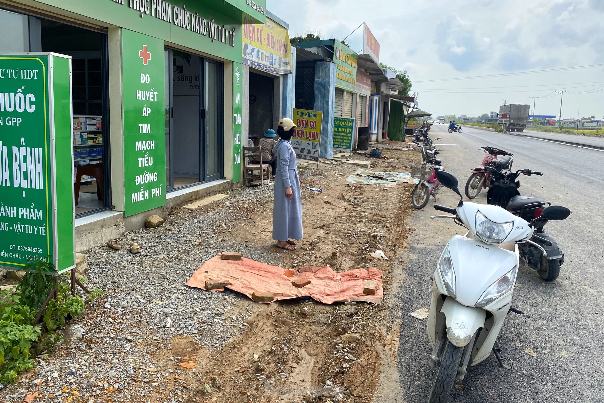 Nham nhở quốc lộ nghìn tỷ 'rùa bò' nhiều năm ảnh 10