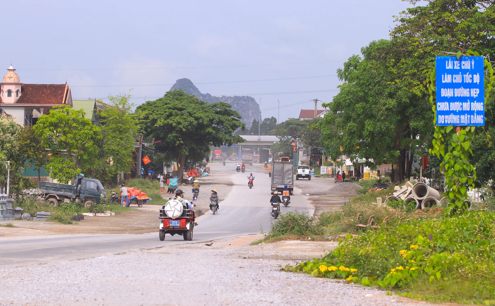 Nham nhở quốc lộ nghìn tỷ 'rùa bò' nhiều năm ảnh 6